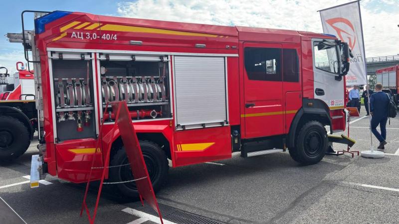 АВТОЦИСТЕРНА НА БАЗЕ ШАССИ МАЗ-4372 ВПЕРВЫЕ ПРЕДСТАВЛЕНА НА ВЫСТАВКЕ В КАЗАНИ.